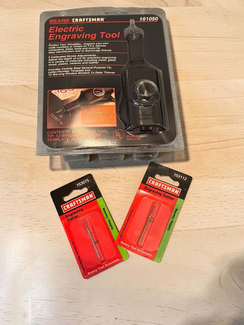 Craftsman Electric Engraving Tool 961050 with Two Extra Engraving Cutters